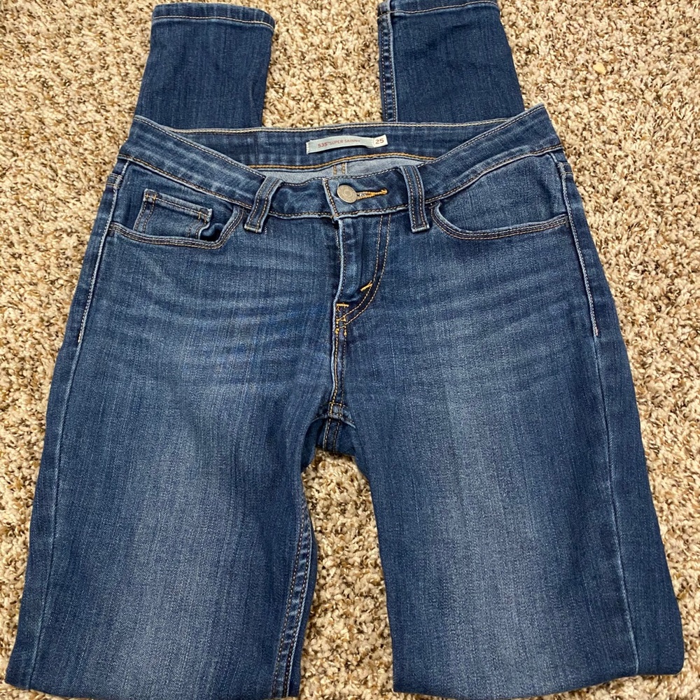 Levi skinny jeans